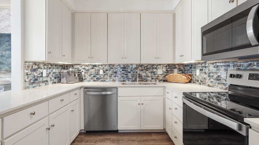 Welcome to refined coastal living along 30A. Ideally located in - photo 6
