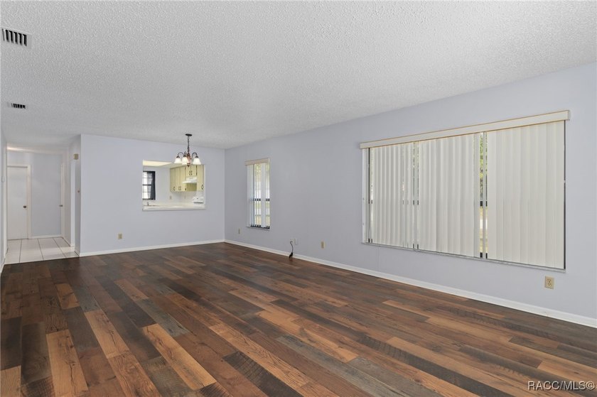 SELLER MOTIVATED! Seller says, *Bring all reasonable offers!* - photo 12
