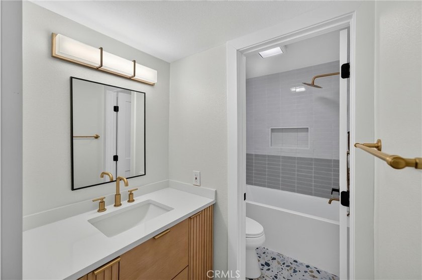 2807 S Fairview C - photo 14
