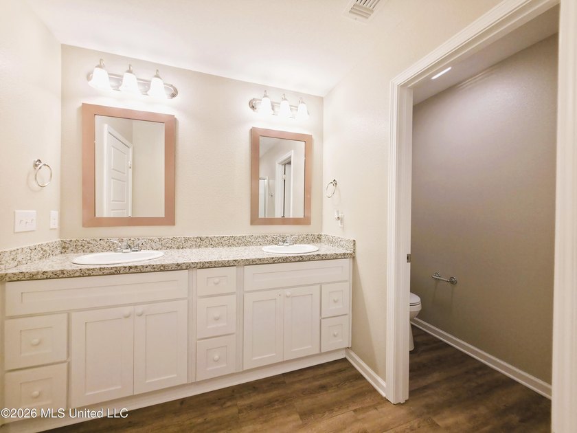 This beautiful home in Gulfport is designed for both style and - photo 22
