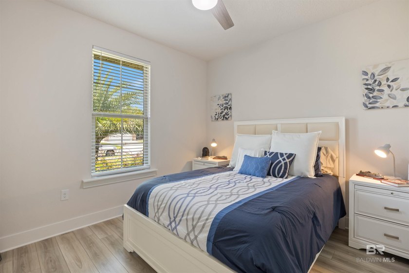 Better than new and impeccably maintained, this stunning - photo 33