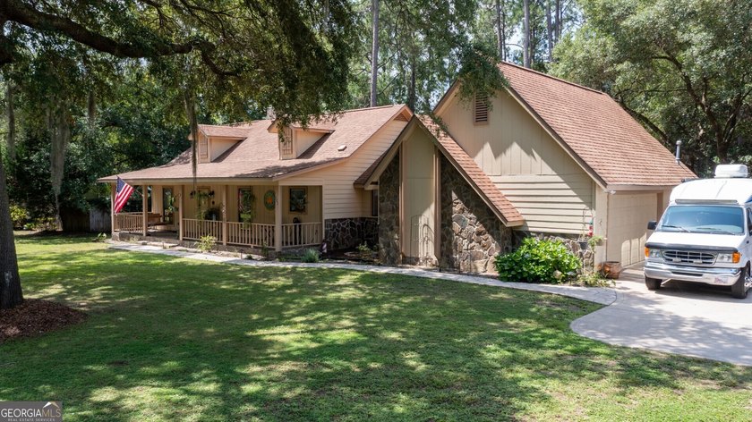 RELAX POOLSIDE IN YOUR OWN PRIVATE BACKYARD OASIS! This - photo 6