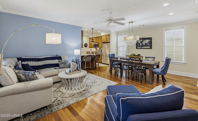 Luxury Lady's Island condominium in the highly sought-after - photo 10