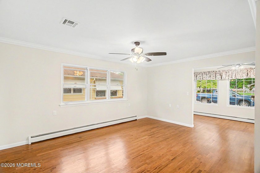 THIS HOME IS STUNNING!! EVERYTHING IS BRAND NEW AND ABSOLUTELY - photo 11