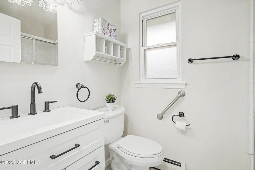 THIS HOME IS STUNNING!! EVERYTHING IS BRAND NEW AND ABSOLUTELY - photo 18