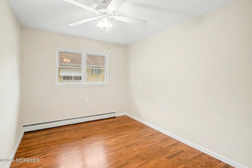 THIS HOME IS STUNNING!! EVERYTHING IS BRAND NEW AND ABSOLUTELY - photo 19