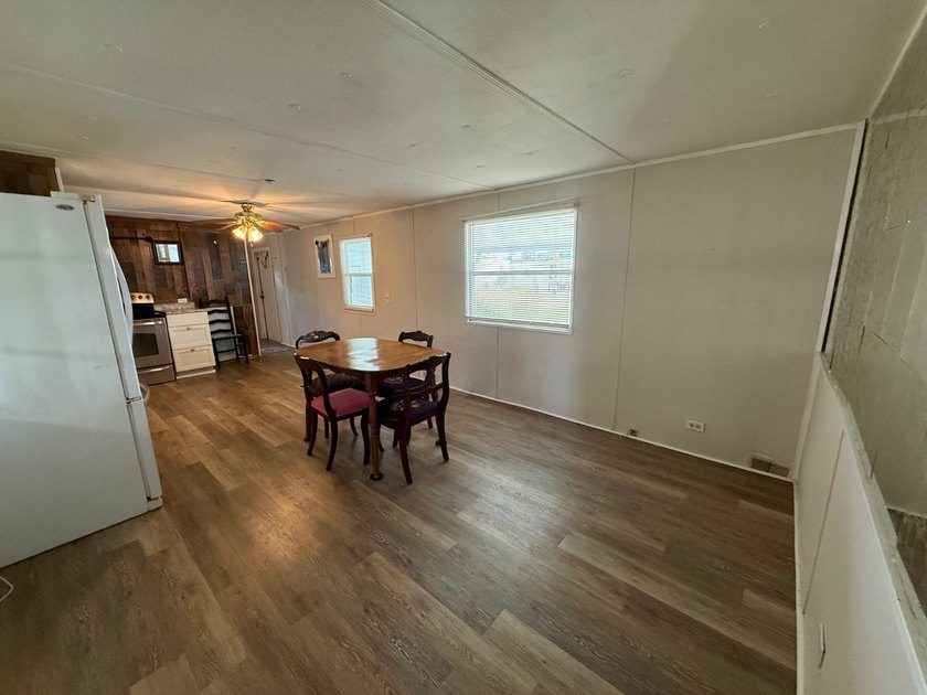 55+ Community. LOW LOT RENT: $688 a month. Includes water, sewer - photo 8