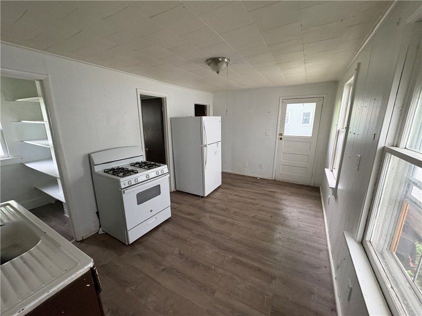Another Rockin' Rochester Property! A rare opportunity to own - photo 6