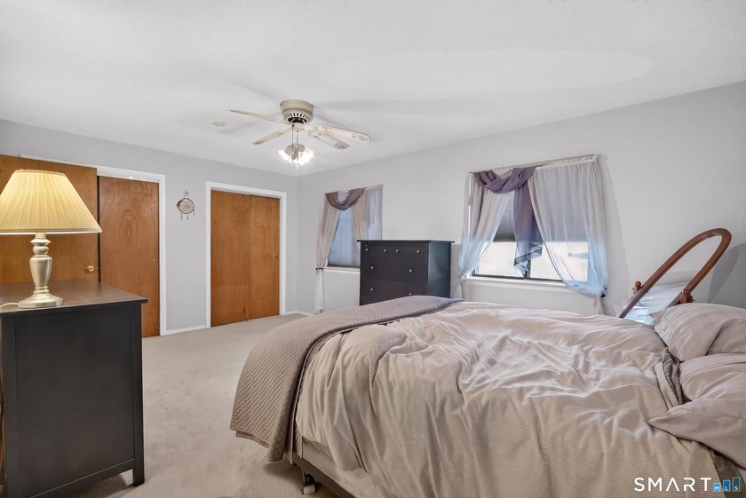Welcome to this beautifully one-bedroom, one-bath corner unit - photo 12