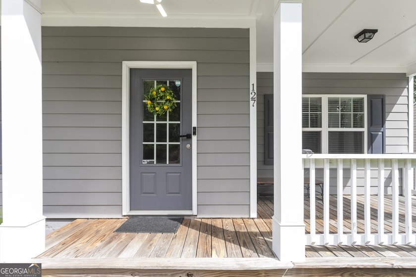Welcome to this beautifully maintained home in the desirable - photo 4