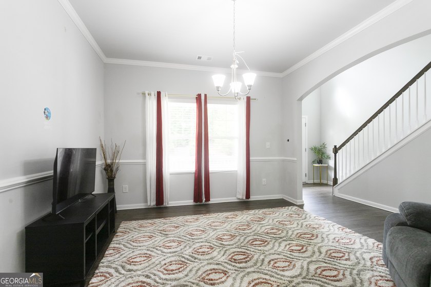 Welcome to this beautifully maintained home in the desirable - photo 6