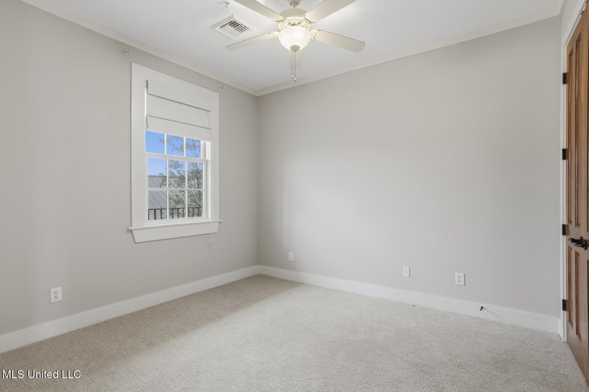 HIghly sought out 2 bed/2 bath condo in the Township of Colony - photo 18