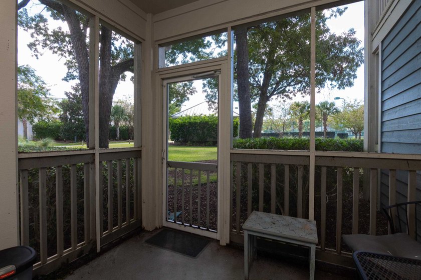 Nice two bedroom, two bath Canterbury Court condo located on a - photo 34