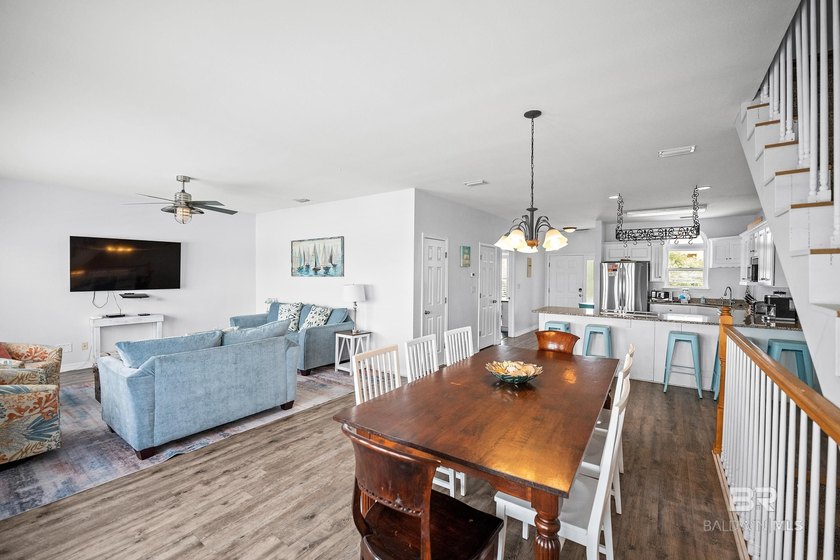 Exceptional Gulf Coast investment and family retreat opportunity - photo 17