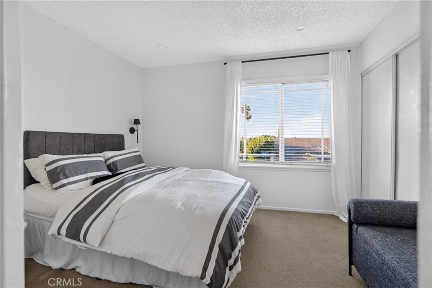 Located in a highly sought-after Palos Verdes Peninsula - photo 34