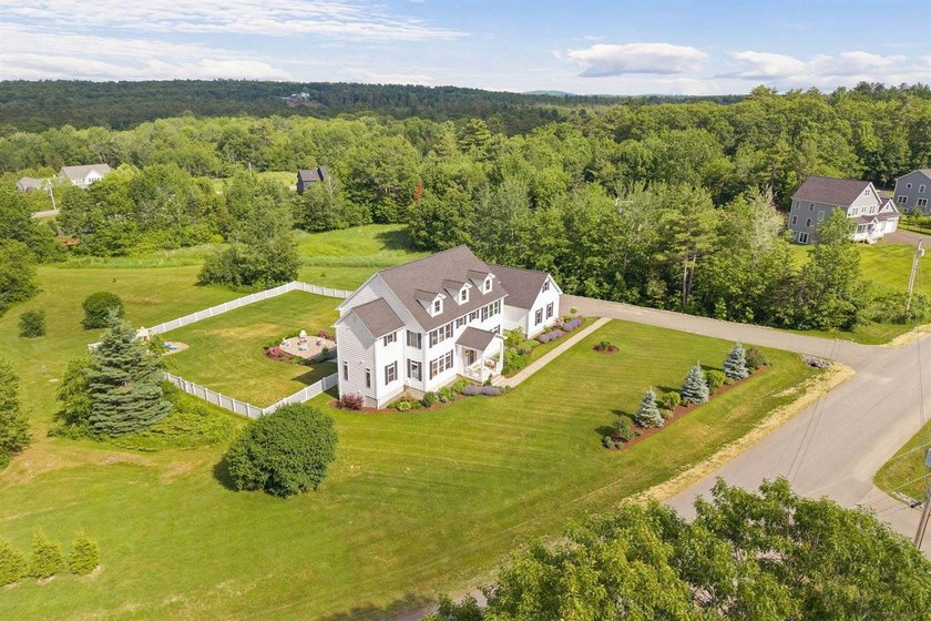 Showings begin July 11th. Welcome to 124 Dunton Circle, an - photo 3