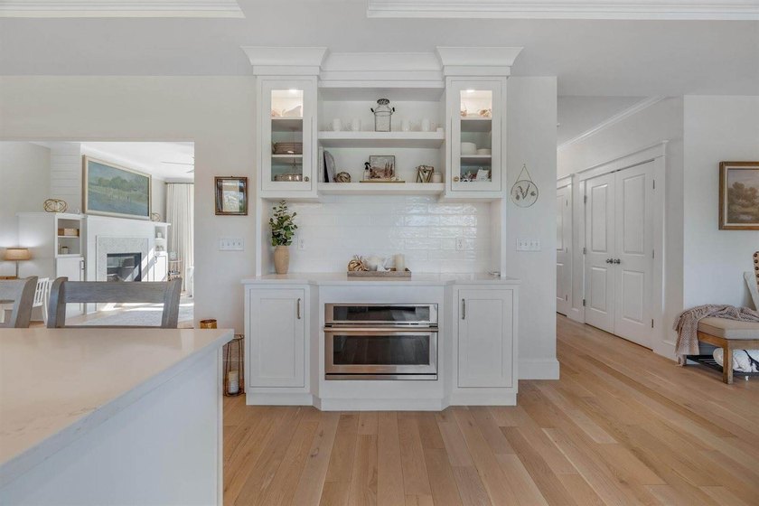 Showings begin July 11th. Welcome to 124 Dunton Circle, an - photo 7