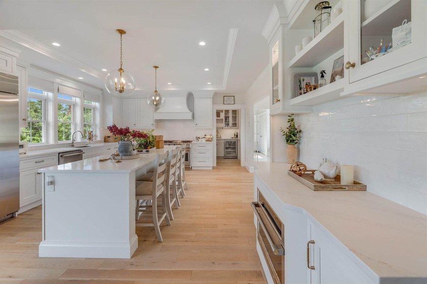 Showings begin July 11th. Welcome to 124 Dunton Circle, an - photo 8