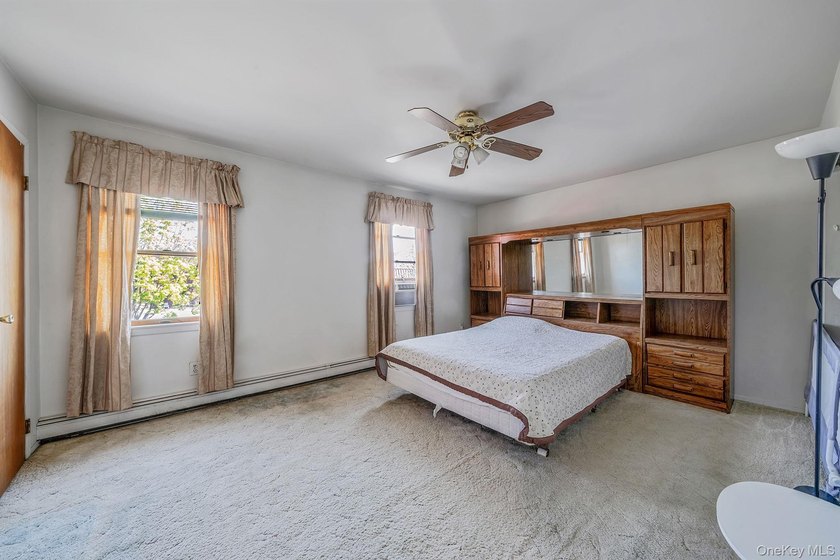 Welcome Home To This Charming Lindenhurst Colonial Nestled In - photo 10