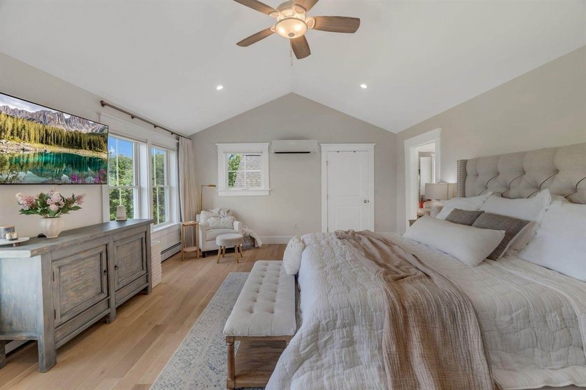 Showings begin July 11th. Welcome to 124 Dunton Circle, an - photo 10