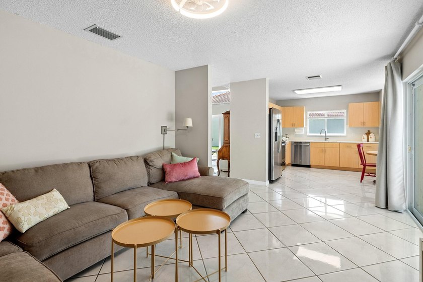 Don't miss this exceptional Parkland home. Move-in ready - photo 12