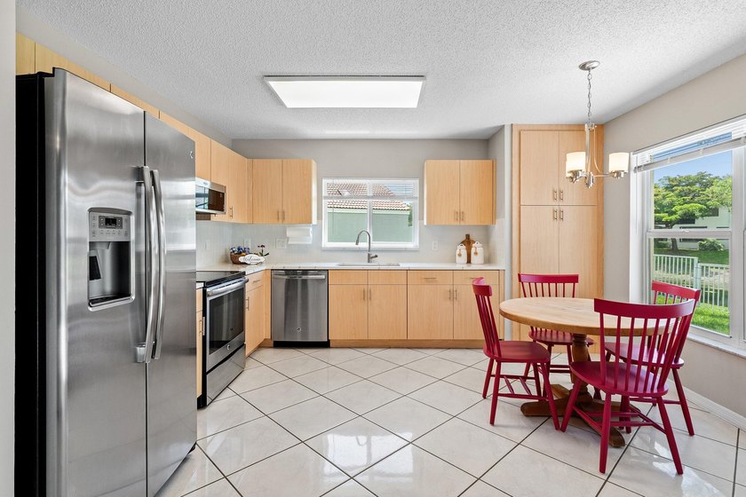 Don't miss this exceptional Parkland home. Move-in ready - photo 13