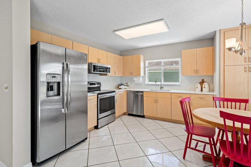 Don't miss this exceptional Parkland home. Move-in ready - photo 14