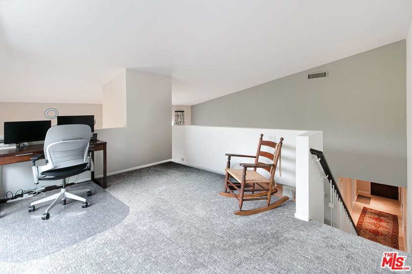 $50,000 Price Adjustment. Stunning light-filled, renovated end - photo 13