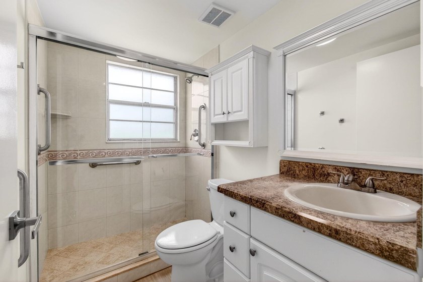 Located on the third and top floor with no neighbors above and - photo 27