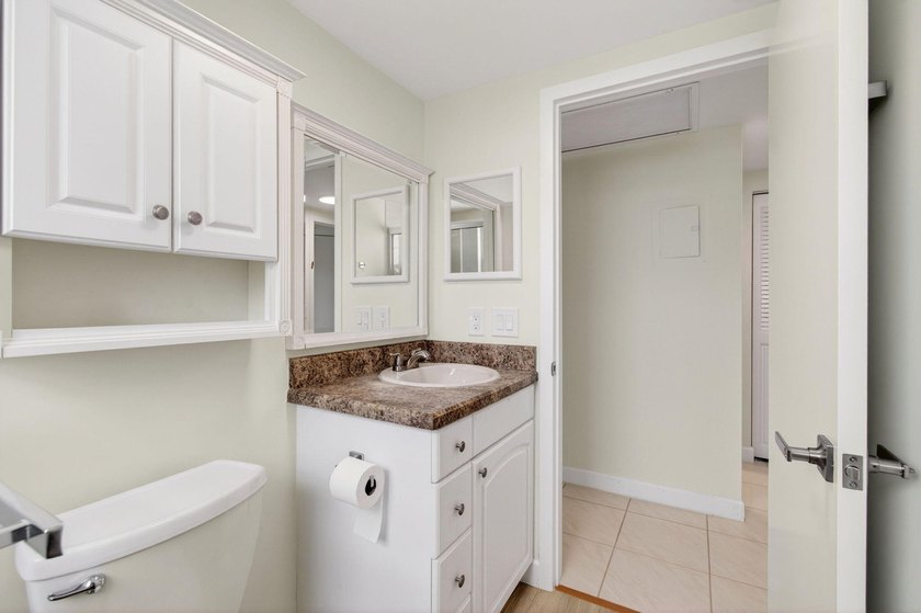 Located on the third and top floor with no neighbors above and - photo 30
