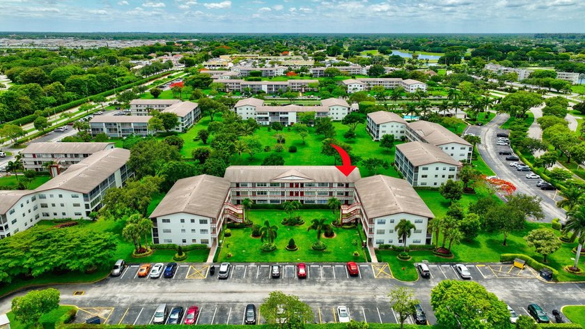 Located on the third and top floor with no neighbors above and - photo 47