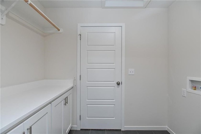 The Brooklyn II By Prieb Homes. This 5 bedroom, 4 bath home - photo 33