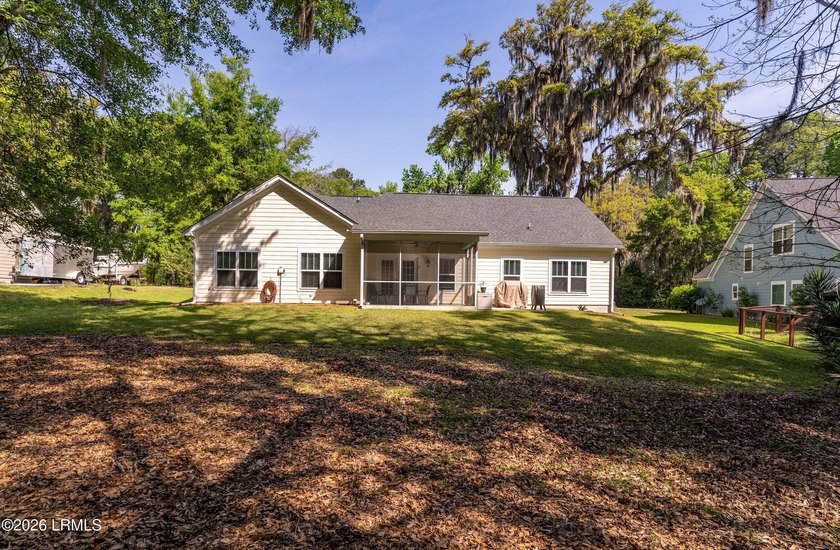 Located in the coveted Sommerset Point community, this - photo 5