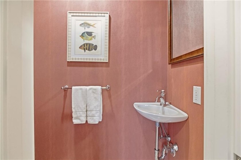 Rare opportunity to own in The Aquidneck Club Clubhouse - photo 11