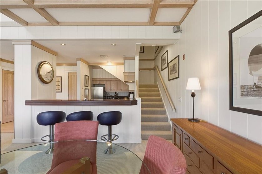 Rare opportunity to own in The Aquidneck Club Clubhouse - photo 19