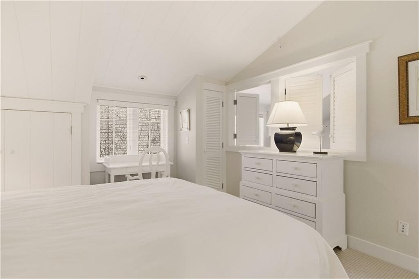 Rare opportunity to own in The Aquidneck Club Clubhouse - photo 31