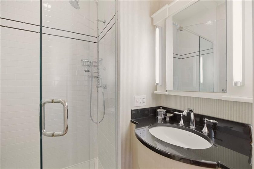Rare opportunity to own in The Aquidneck Club Clubhouse - photo 32