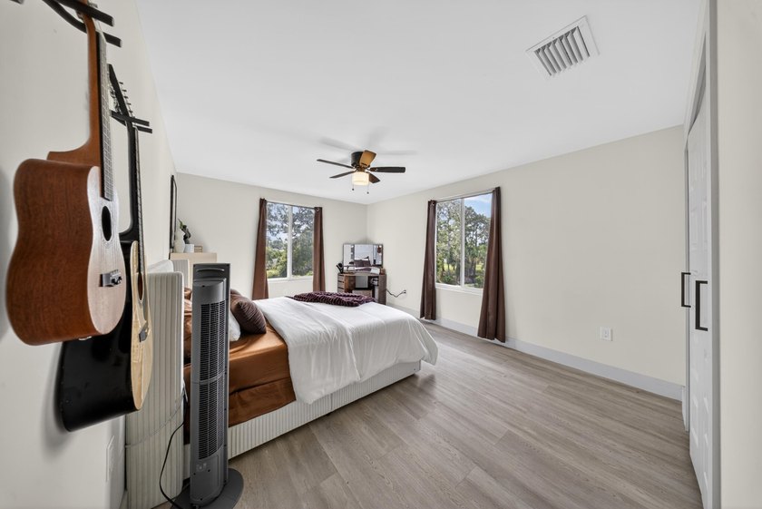 Welcome to this gorgeous 2024-built home in a no HOA - photo 27
