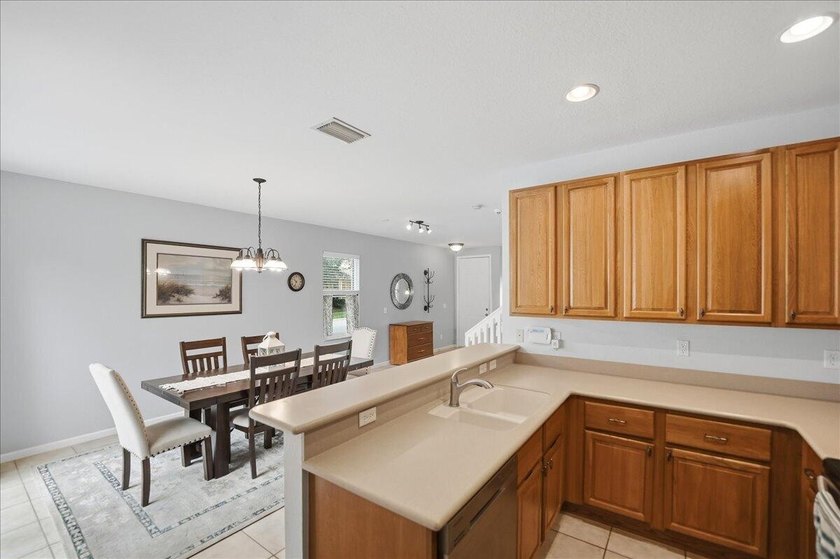 Discover this beautiful three bedroom 2.5 bath, 2.5-bath - photo 12