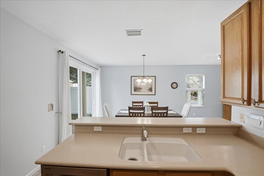 Discover this beautiful three bedroom 2.5 bath, 2.5-bath - photo 14