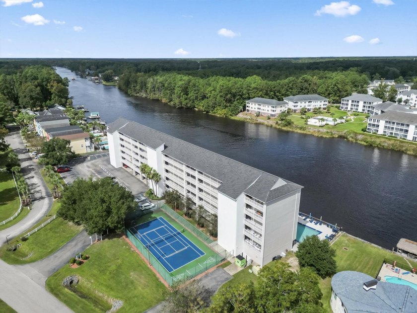 EXCEPTIONAL WATERFRONT INVESTMENT OPPORTUNITY! This fully - photo 28