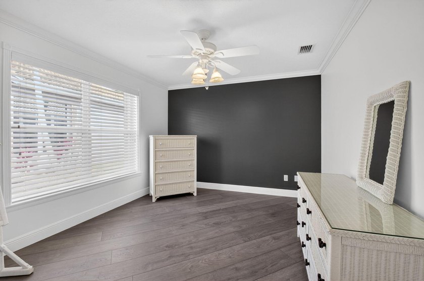 Welcome to your new home! As you pull up you will notice full - photo 22