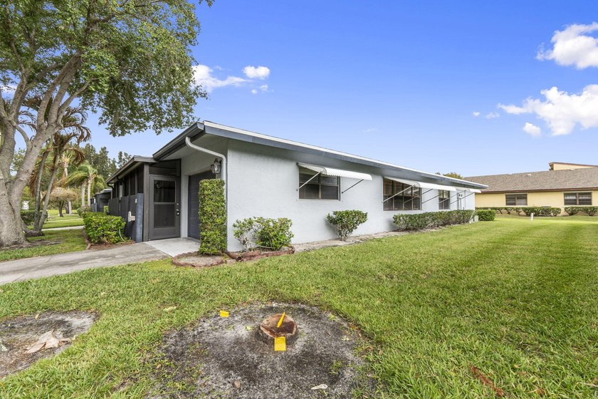 Welcome to easy Florida living in this charming condo located in - photo 28