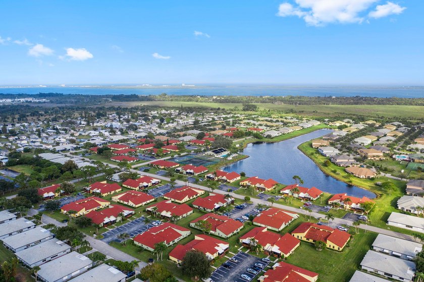 Welcome to easy Florida living in this charming condo located in - photo 32