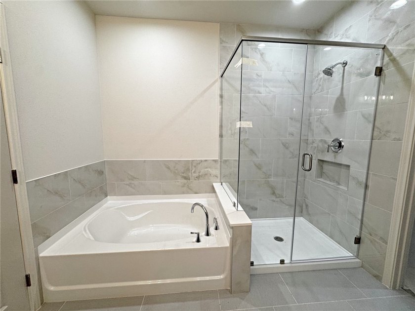 Welcome to 1414 Aegon, a beautifully appointed 3-bedroom - photo 17