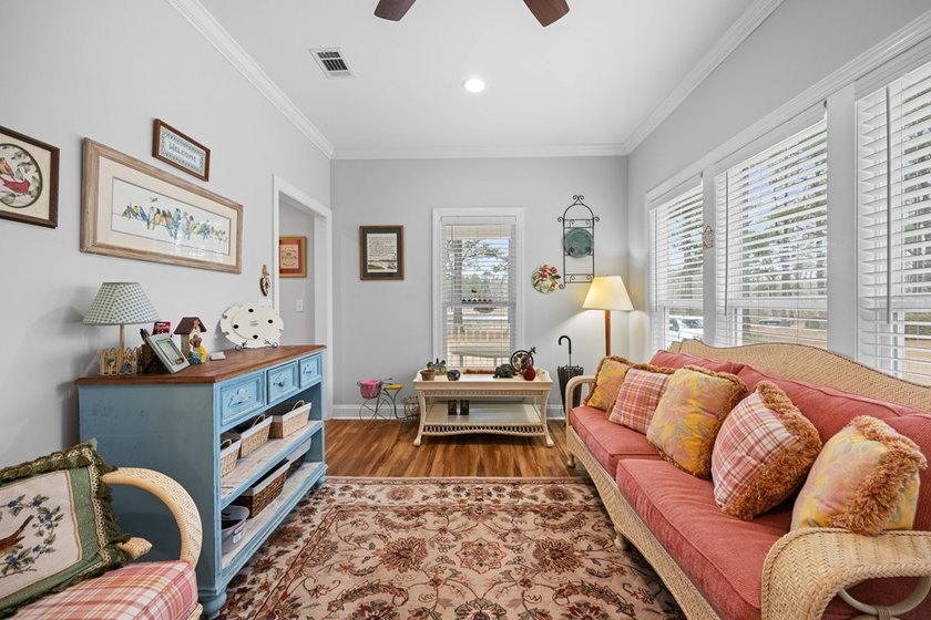 Perfectly maintained, like-new two-bedroom, two-bath home - photo 23