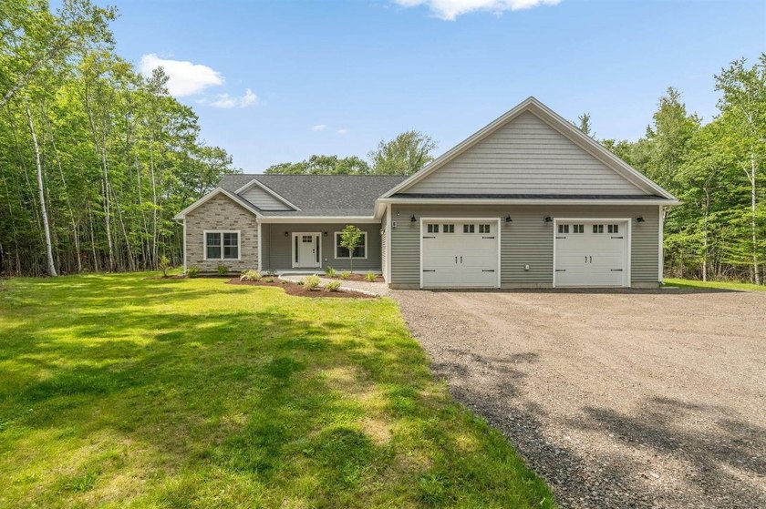 Built in 2025, this beautifully crafted 3-bedroom, 2-bath home - photo 5