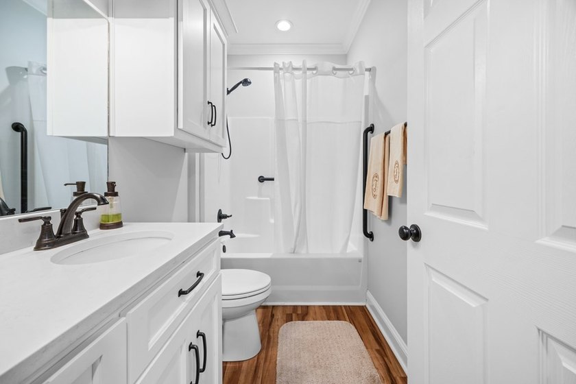 Perfectly maintained, like-new two-bedroom, two-bath home - photo 25