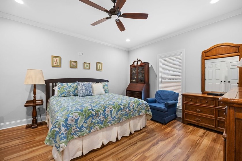 Perfectly maintained, like-new two-bedroom, two-bath home - photo 27