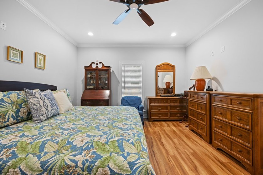 Perfectly maintained, like-new two-bedroom, two-bath home - photo 28
